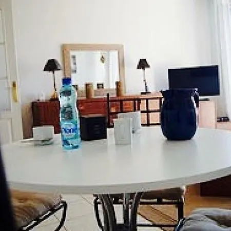 L'olivier Apartment *